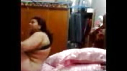 मेज पर इंग्लिश का सेक्सी फिल्म फेलिसिटी
