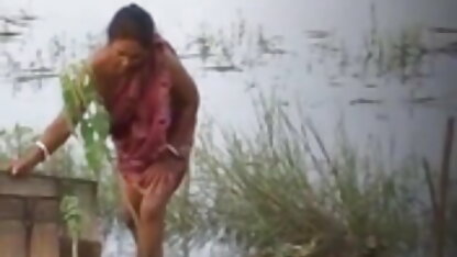 लिली राडर बंधन 2 में एक सुंदर दास है इंग्लिश फिल्म सेक्सी इंग्लिश फिल्म सेक्सी