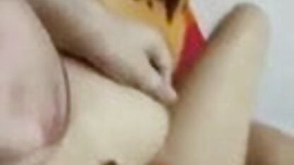 बेली जे इंग्लिश सेक्सी फिल्म हिंदी में एक अवकाश कार में हैं